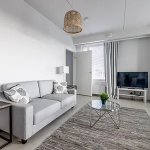  Appartement Apartment, Sleepwell, Tikkurila With Private Sauna, 70m2 1-7 Pers