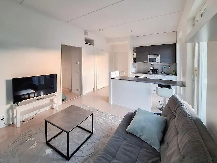 Apartment 2-Room Apartment, 7 Mins By Train To Airport Vantaa